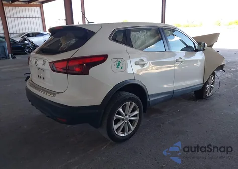 2018 Nissan Rogue Sport S из США, поврежденный, VIN JN1BJ1CP5JW180825